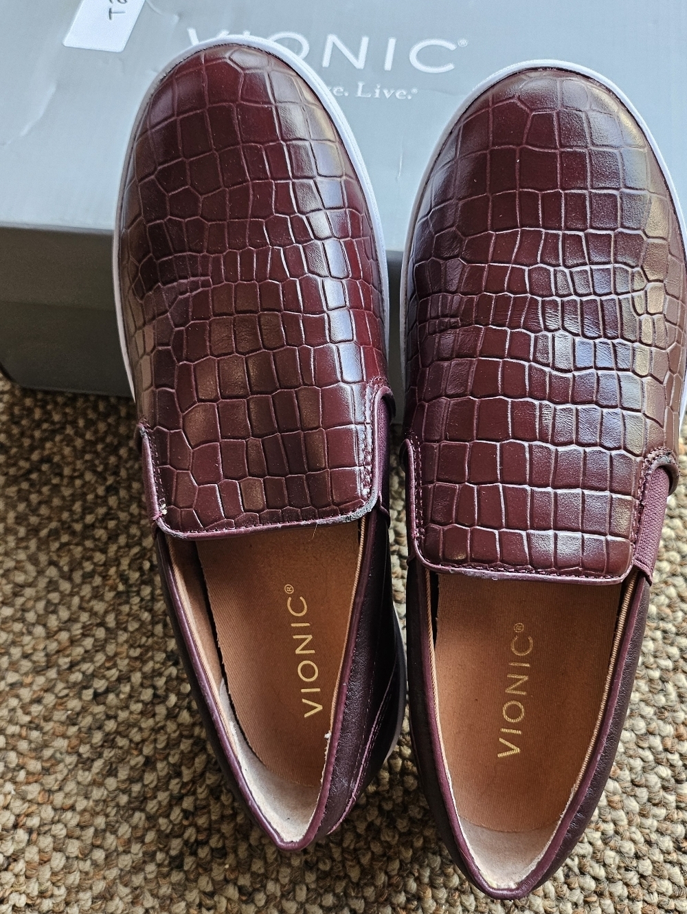 Vionic Demetra Slip-On Sneakers - Picture 4 of 4